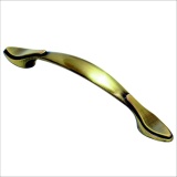 Ручка-скоба L=128 бронза дуга 070
